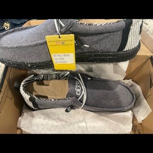 ✨ BRAND NEW ✨ Hey Dude shoes